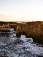 Lade das Bild in den Galerie-Viewer, EVENING CLIFF
